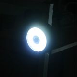 Kruhové COB LED světlo na baterie