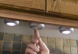 Samolepící LED dotykové svítidlo na baterie