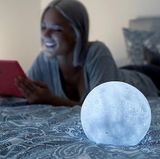 Dobíjecí měsíční noční lampa 3D multicolor s dálkovým ovládáním