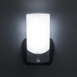 LED noční lampa se stmívacím senzorem