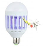 LED žárovka s UV lapačem hmyzu 2v1
