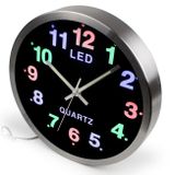 Nástěnné hodiny s barevným LED osvětlením